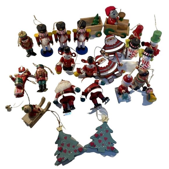 Vintage American Greetings Lot of 23 Christmas Tree Ornaments Taiwan - Picture 1 of 5